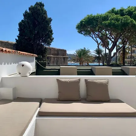 With Mediterranean Charm With View Terrace Διαμέρισμα *