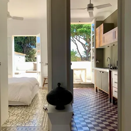 With Mediterranean Charm With View Terrace *